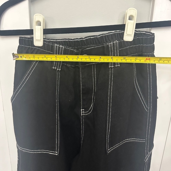 Black elastic cargo pants with white stitching - Picture 6 of 8